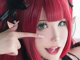 一键在线，花リリ(Plant Lily)女学生美图：背书包都变得优雅了！